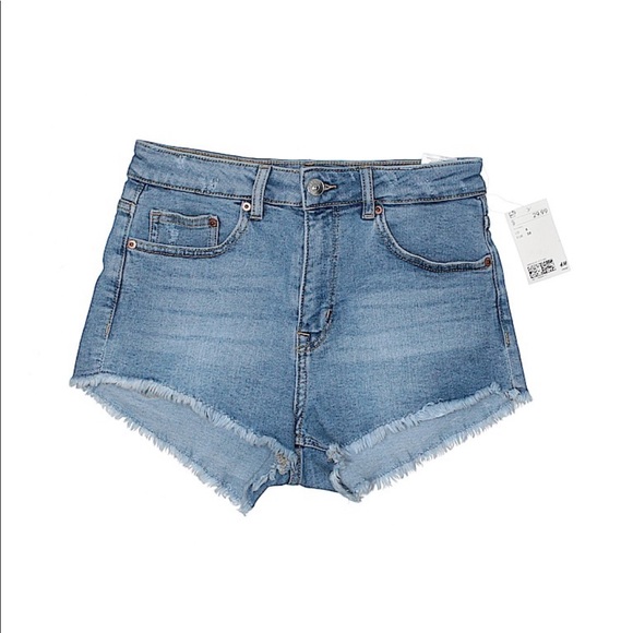 H&M Pants - NWT SIZE  6 H&M WOMEN’S DENIM SHORTS